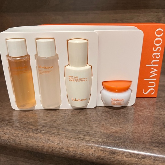 Other - Sulwhasoo best seller skincare set
